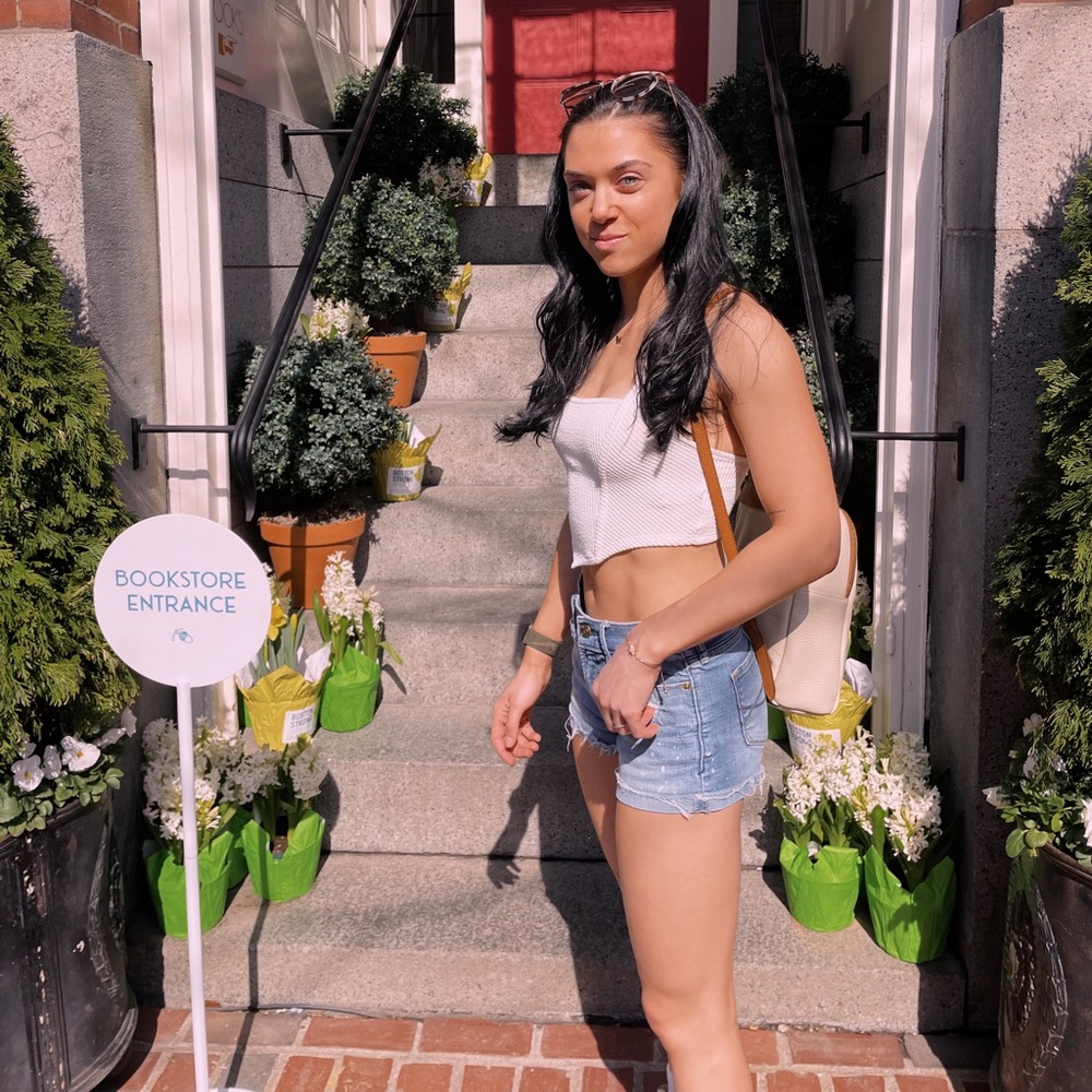 Meet your Posher, Katelynn